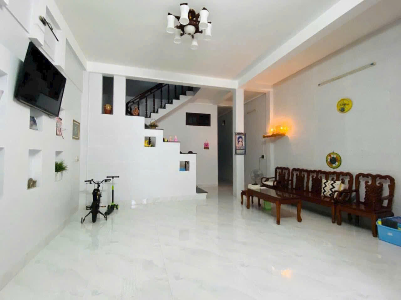 CHO THUÊ NHÀ NGUYÊN CĂN 2 TẦNG MẶT TIỀN ĐƯỜNG TRẦN ANH TÔNG GẦN CHỢ TRƯỜNG AN