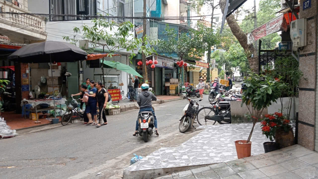 BÁN NHÀ MẶT NGÕ Ô TÔ TRÁNH, KD SẦM UẤT PHỐ TRẦN ĐIỀN 60M, 6T, MT 5M, NHỈNH 16 TỶ. 0937651883.