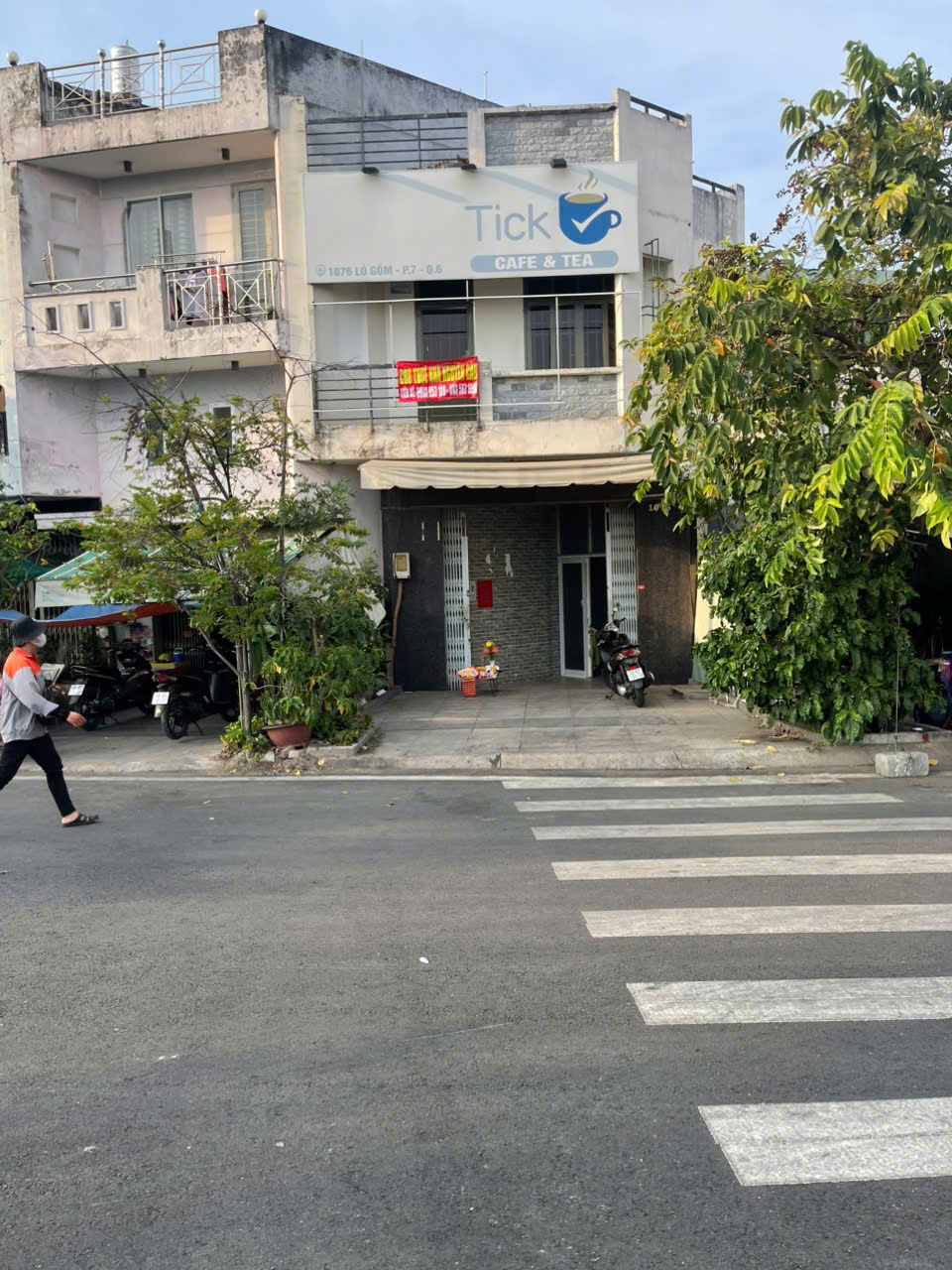 CHO THUÊ NHÀ 1 TRỆT 1 LẦU SÂN THƯỢNG 40M2, 2PN GIÁ TỐT- MẶT TIỀN Đ.LÒ GỐM, P.7