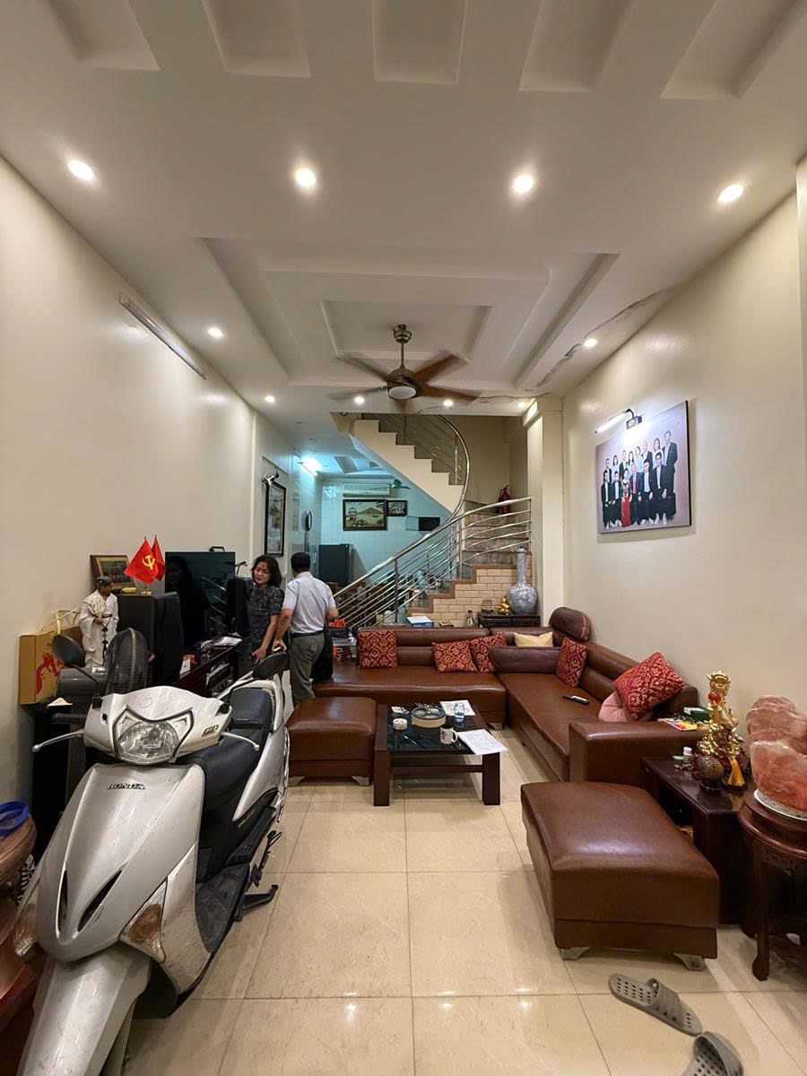 XÃ ĐÀN48M2 x 5T MT 3.9M 13.2 TỶ NGÕ Ô TÔ DỪNG ĐỖ 24/7 GẦN PHỐ NHÀ DÂN XÂY CHẮC CHẮN