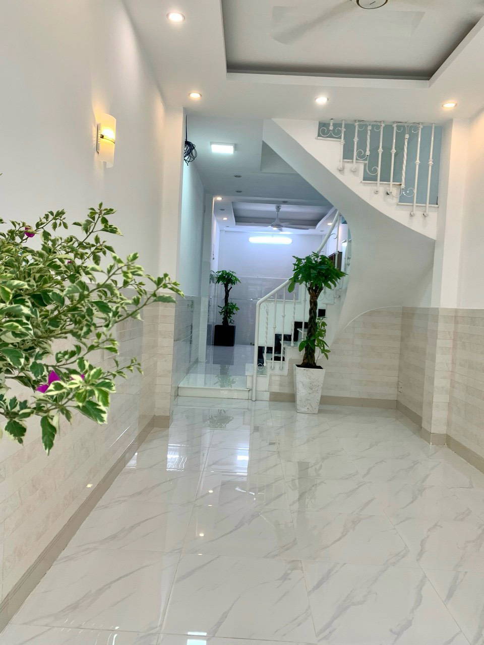 NHÀ ĐẸP 4 TẦNG – HẺM XE TẢI TRÁNH THÔNG – VƯỜN LÀI – NỘI THẤT CAO CẤP – GIÁ CHỈ 6.8 TỶ