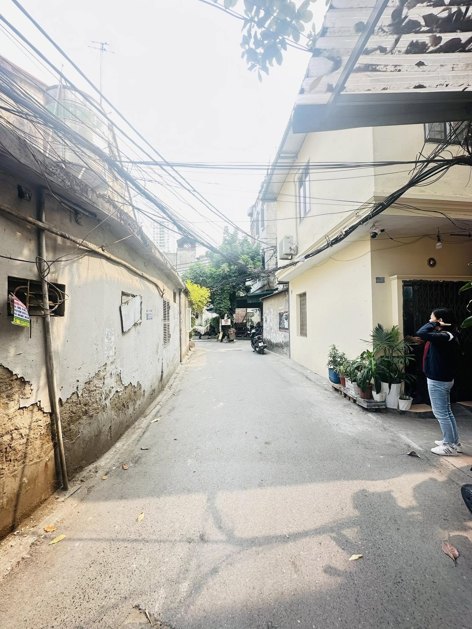 P2C Nhà C - Tập thể ngõ 396 trương định