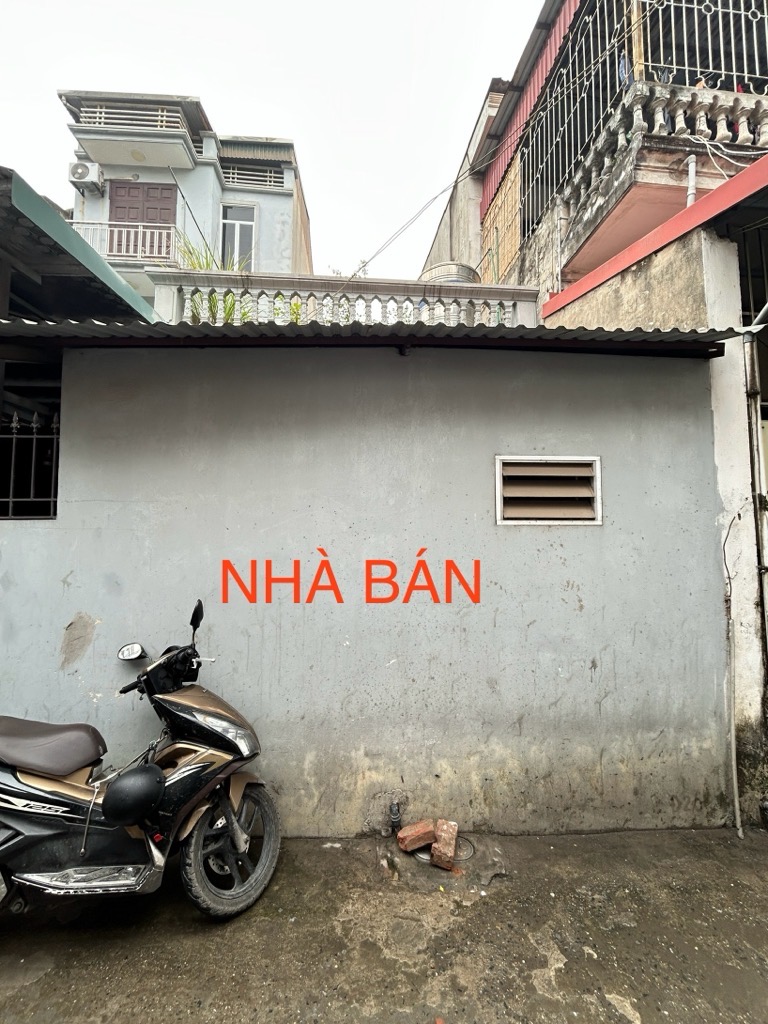 Bán đất tặng nhà C4 ngõ 26 Thượng Thanh, 50m x 4m oto tận cửa chỉnh nhỉnh 5 tỷ. LH 0936123469