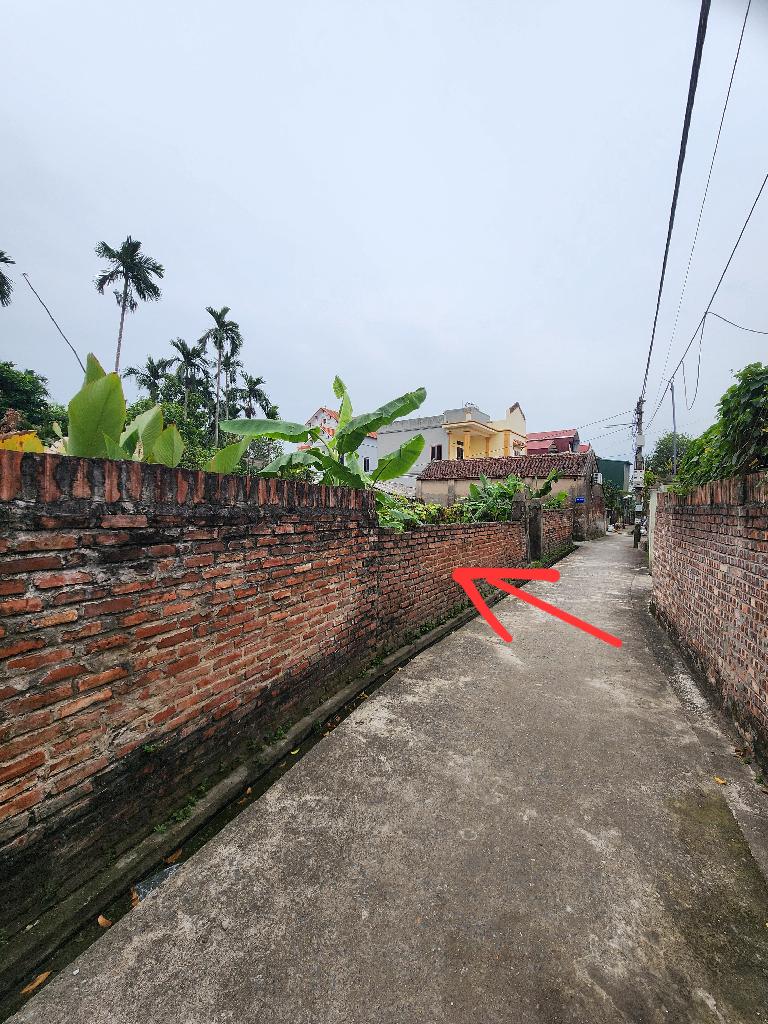 CẦN B.ÁN NHANH LÔ ĐẤT DƯƠNG QUANG_65M _ MT4M _ GIÁ ĐẦU TƯ _ Ô TÔ NHỎ ĐỖ CỬA_ CÁCH 20M RA ĐƯỜNG trục chính.