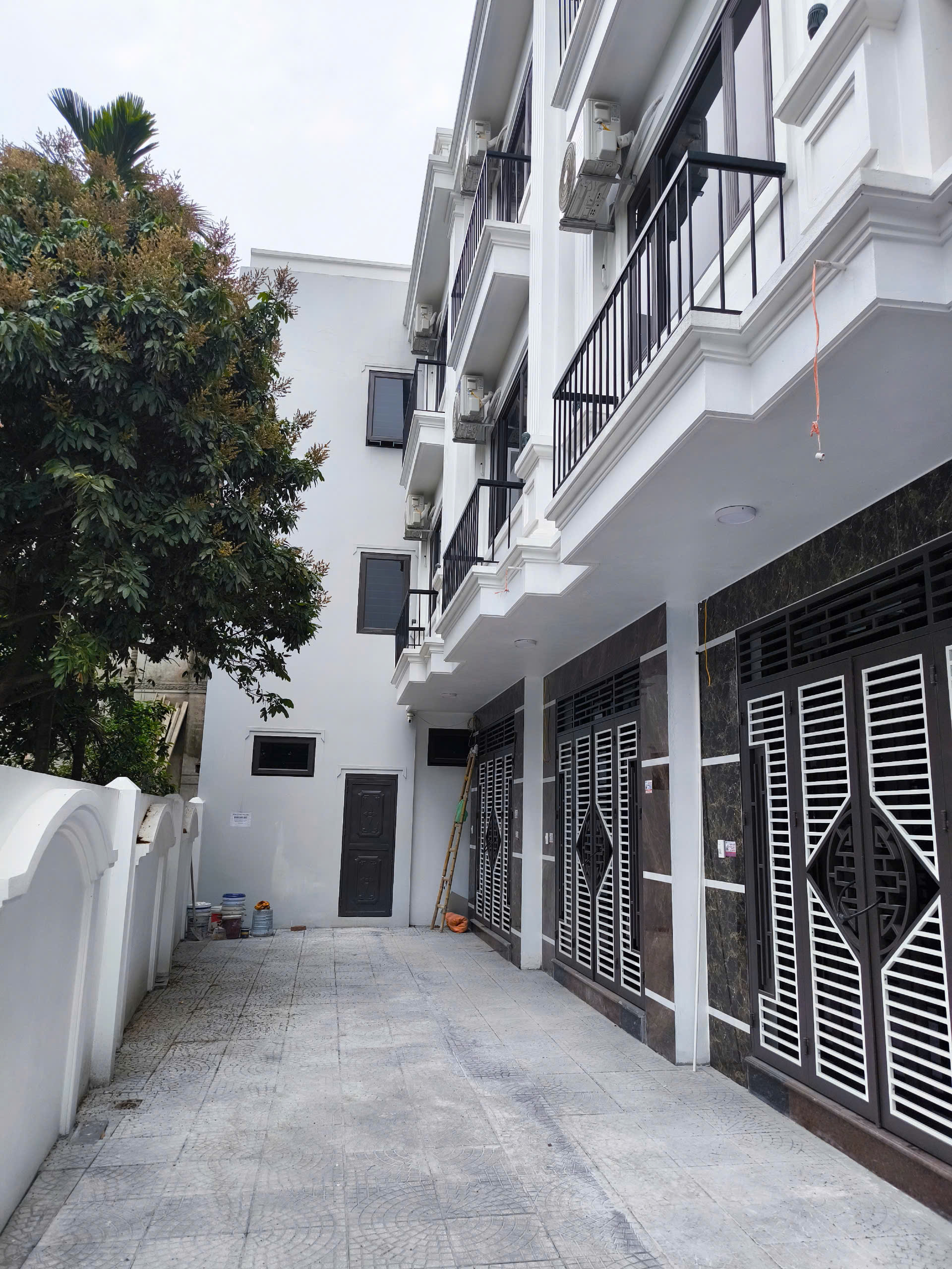 Bán nhà Tiền Yên, giáp Đại Lộ Thăng Long, Vinsmart City 5km, 42M 4 Tầng, 4 ngủ, ô tô đỗ cửa
