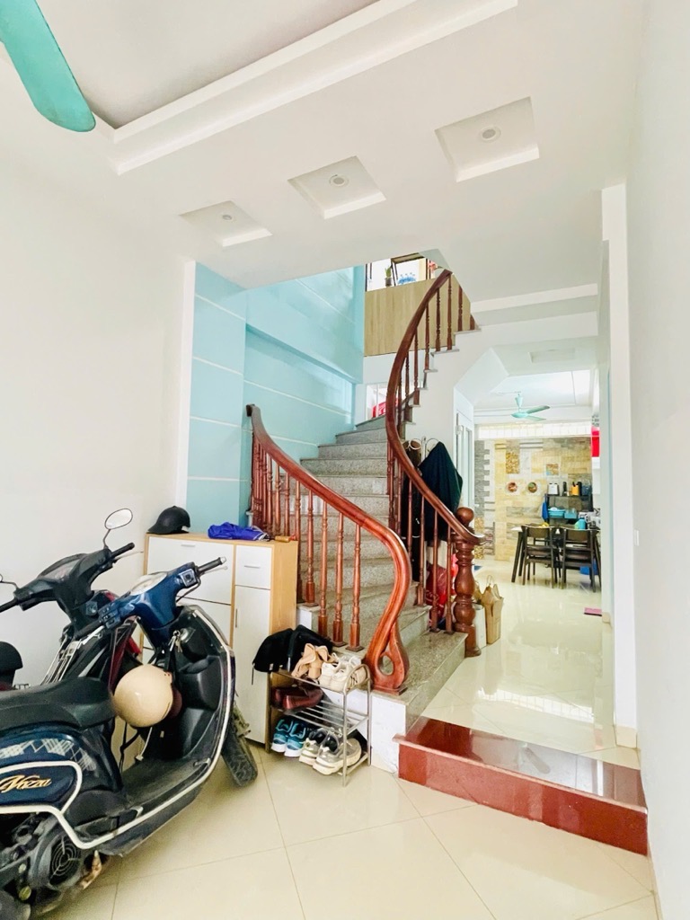 BÁN NHÀ TẢ THANH OAI, THANH TRÌ, 20M RA Ô TÔ, TRƯỚC NHÀ THOÁNG SÁNG, 34M2, 5.5 TỶ