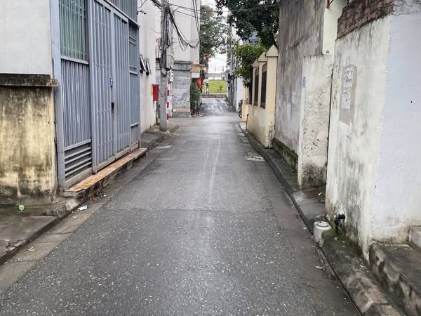 Đất Ngõ 293 Ngọc Thụy 62m x 5,5m lô góc, oto chỉ hơn 6 tỷ LH 0936123469