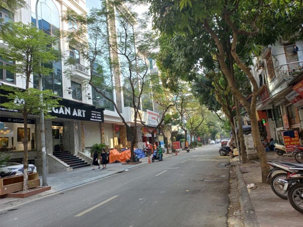 MẶT PHỐ - 3 THOÁNG - THANG MÁY - KINH DOANH ĐỈNH - GẦN HỒ TÂY LỘNG GIÓ