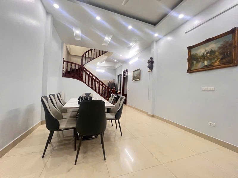 NHÀ CỰC ĐẸP Ở NGAY _ TT BA ĐÌNH PHỐ KIM MÃ, DIỆN TÍCH RỘNG NGÕ NÔNG Ở - KINH DOANH