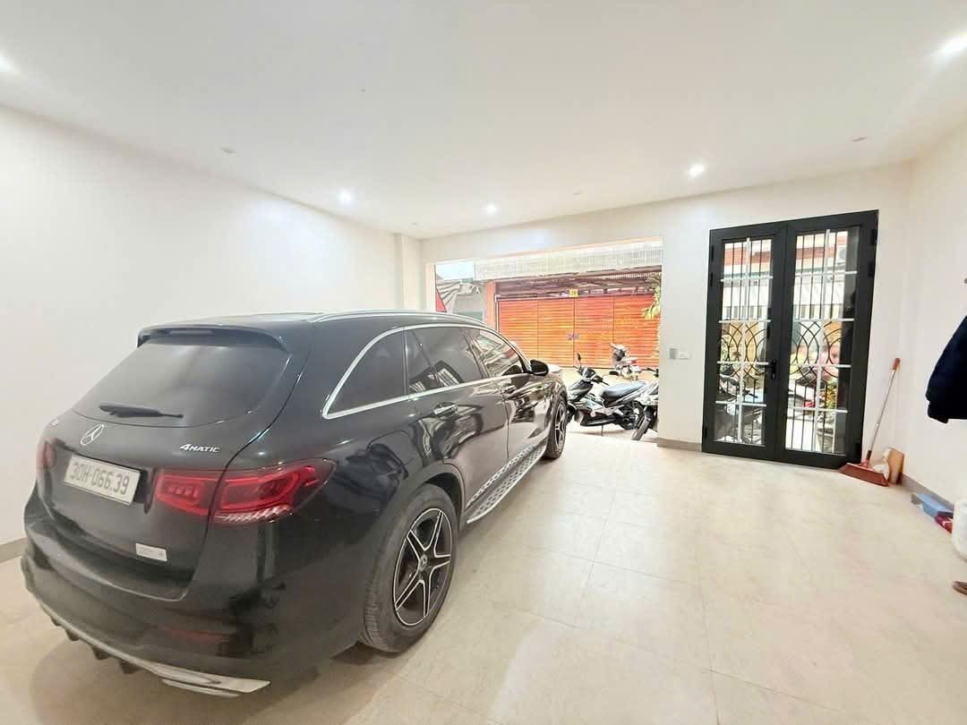 NHÀ CỰC ĐẸP - VỈA HÈ - KINH DOANH - 2 MẶT NGÕ - THANG MÁY - GARA Ô TÔ - CHỦ TẶNG LẠI FULL ĐỒ