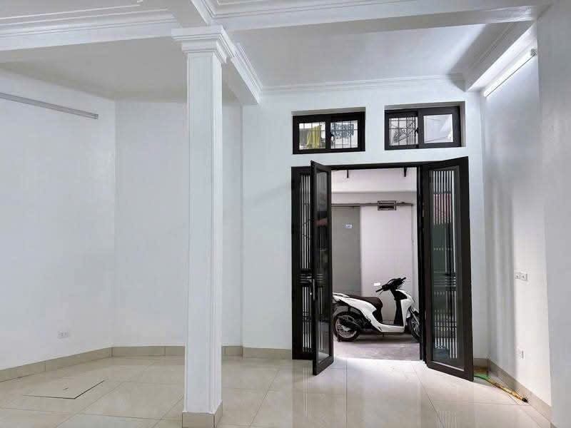 VỊ TRÍ MAX ĐẸP - NHÀ LÔ GÓC - NGÕ RỘNG - GẦN Ô TÔ - TRUNG TÂM BA ĐÌNH