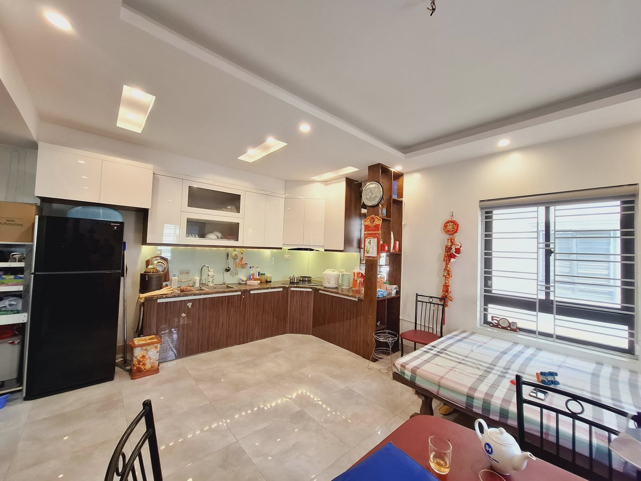 Bán nhà Phố Huế, 135m2, mặt tiền 8m, 58 tỉ, ô tô tránh, kinh doanh đỉnh