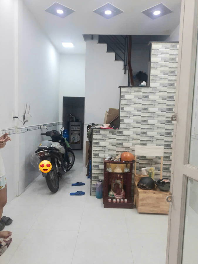 Bán nhà 3.5 TỶ - P1 Q8 NGAY CHỢ RẠCH ÔNG - 5 PHÚT TỚI QUẬN 1- 5, QUẬN 7 - KẾ BÊN AEON TẠ QUANG BỬU - SỔ VUÔNG ĐẸP .