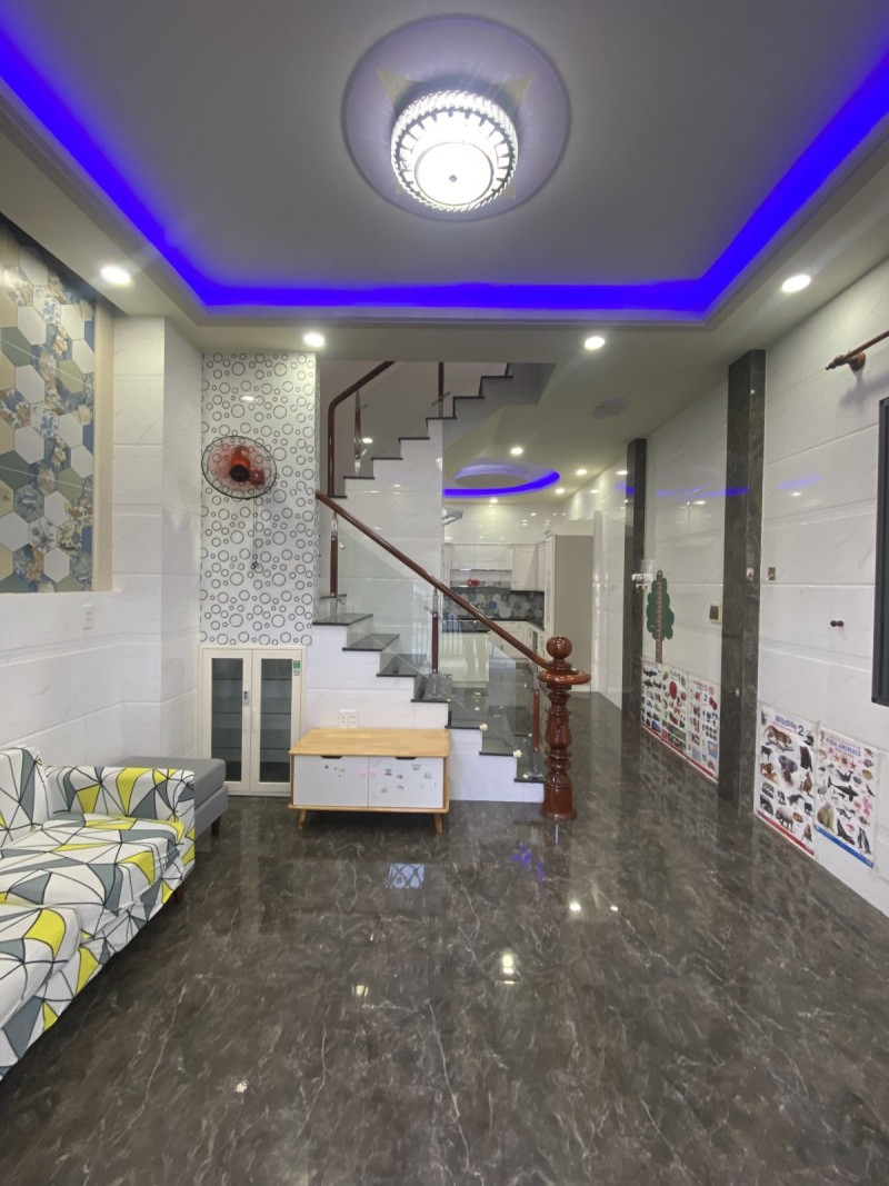 Bán nhà 1 Trệt 1 Lầu TP Thủ Đức,giáp Phạm Văn Đồng, diện tích lớn giá bé xíu xìu xiu