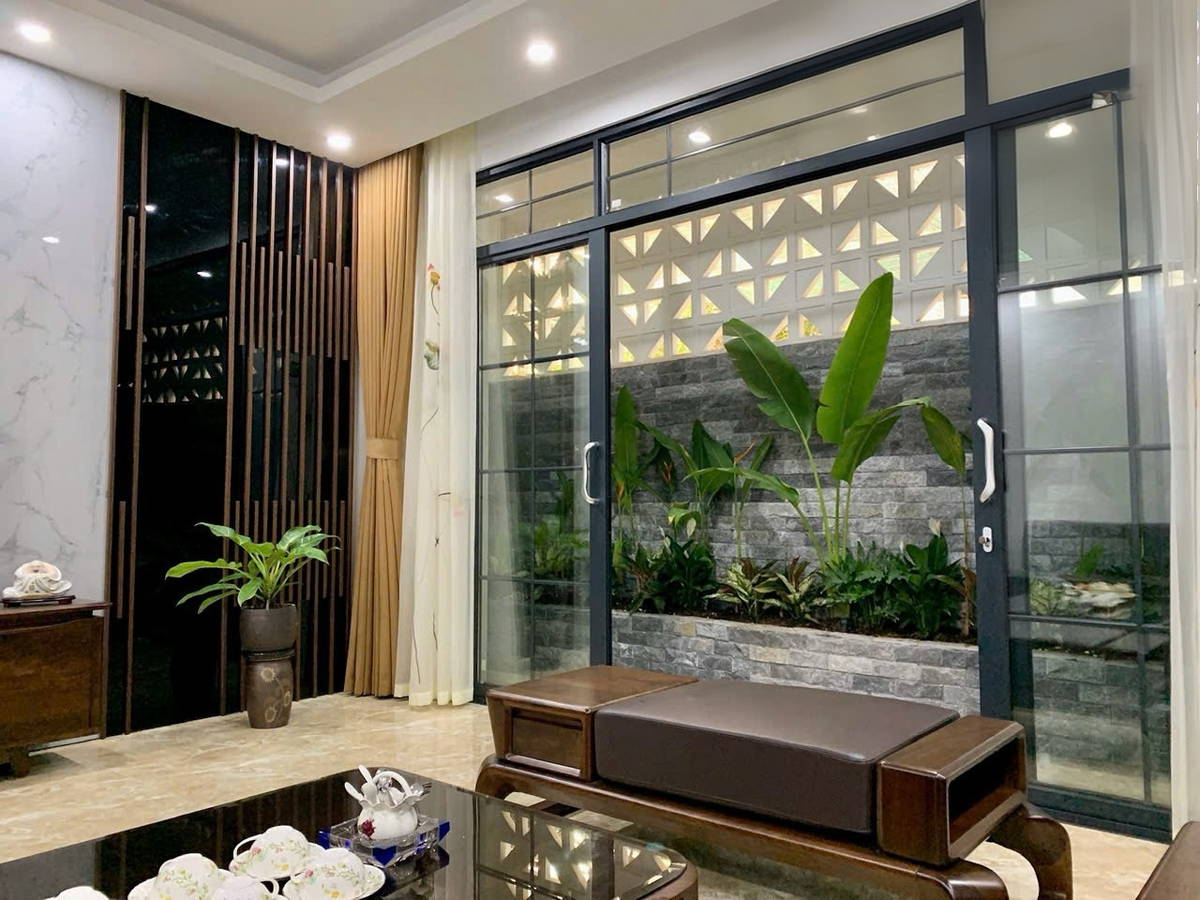 SIÊU PHẨM NGUYỄN VĂN CỪ-118m - 6 TẦNG HIỆN ĐẠI MT 5.5m - THANG MÁY - SÂN VƯỜN BBQ 27 tỷ