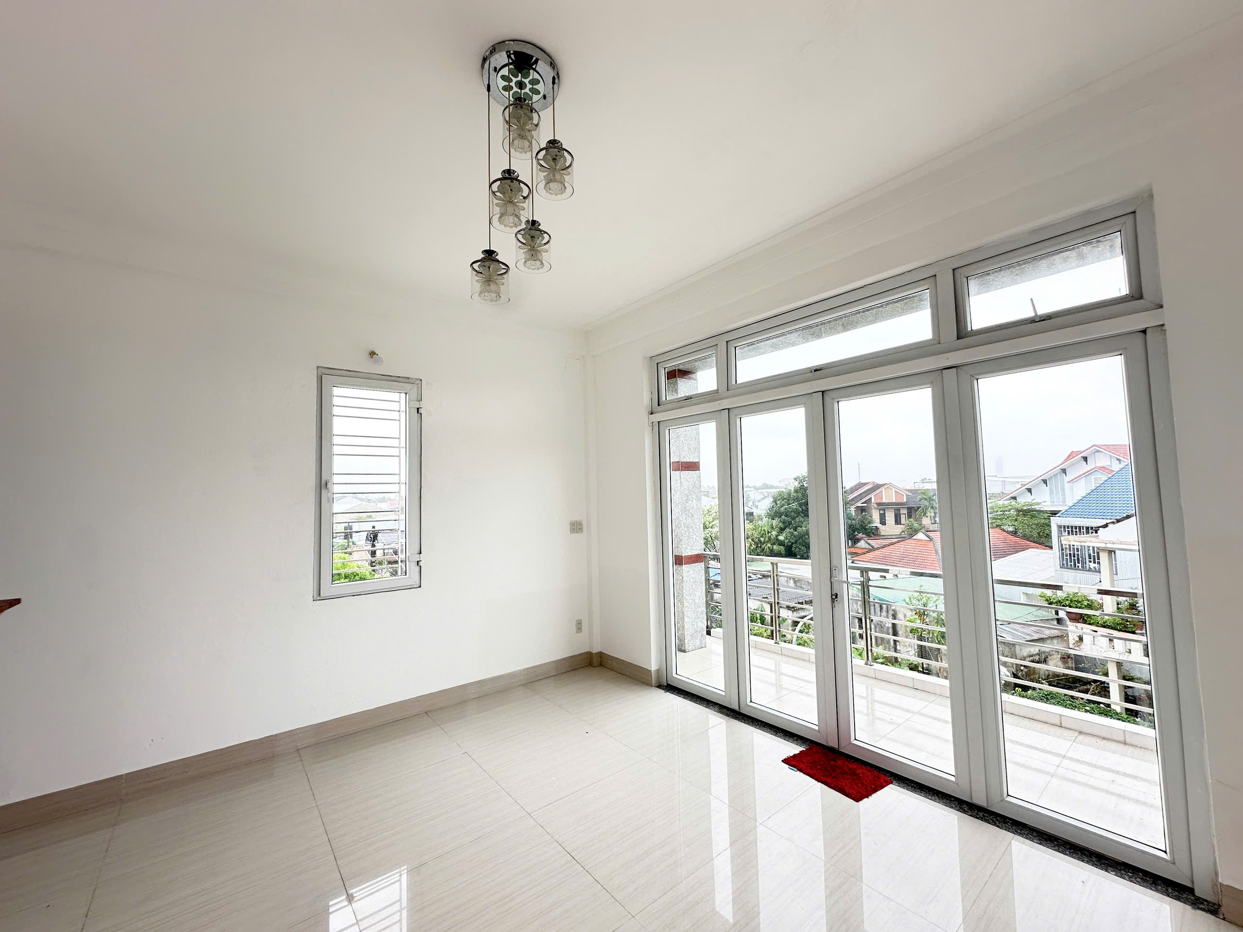 CHO THUÊ NHÀ NGUYÊN CĂN 3 TẦNG – MẶT TIỀN ĐƯỜNG DIỆU QUANG, TP HUẾ