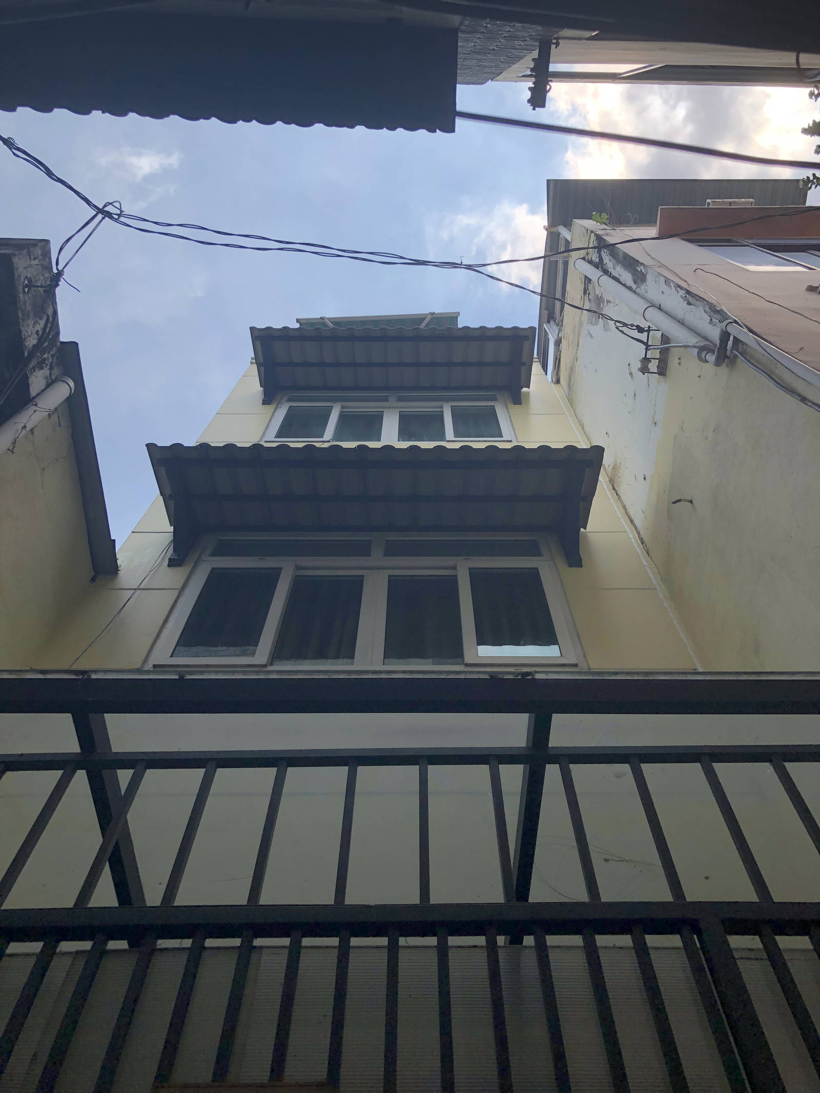 BÁN NHÀ TRẦN ĐÌNH XU, P NGUYỄN CƯ TRINH, Q.1, 26M, 4 TẦNG, 11,7 TỶ.