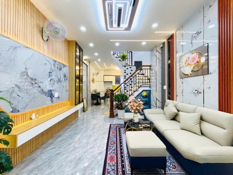 Bán Nhà Quang Trung 40m2, Gần Vincom, Coopmart Nhỉnh 4 Tỉ