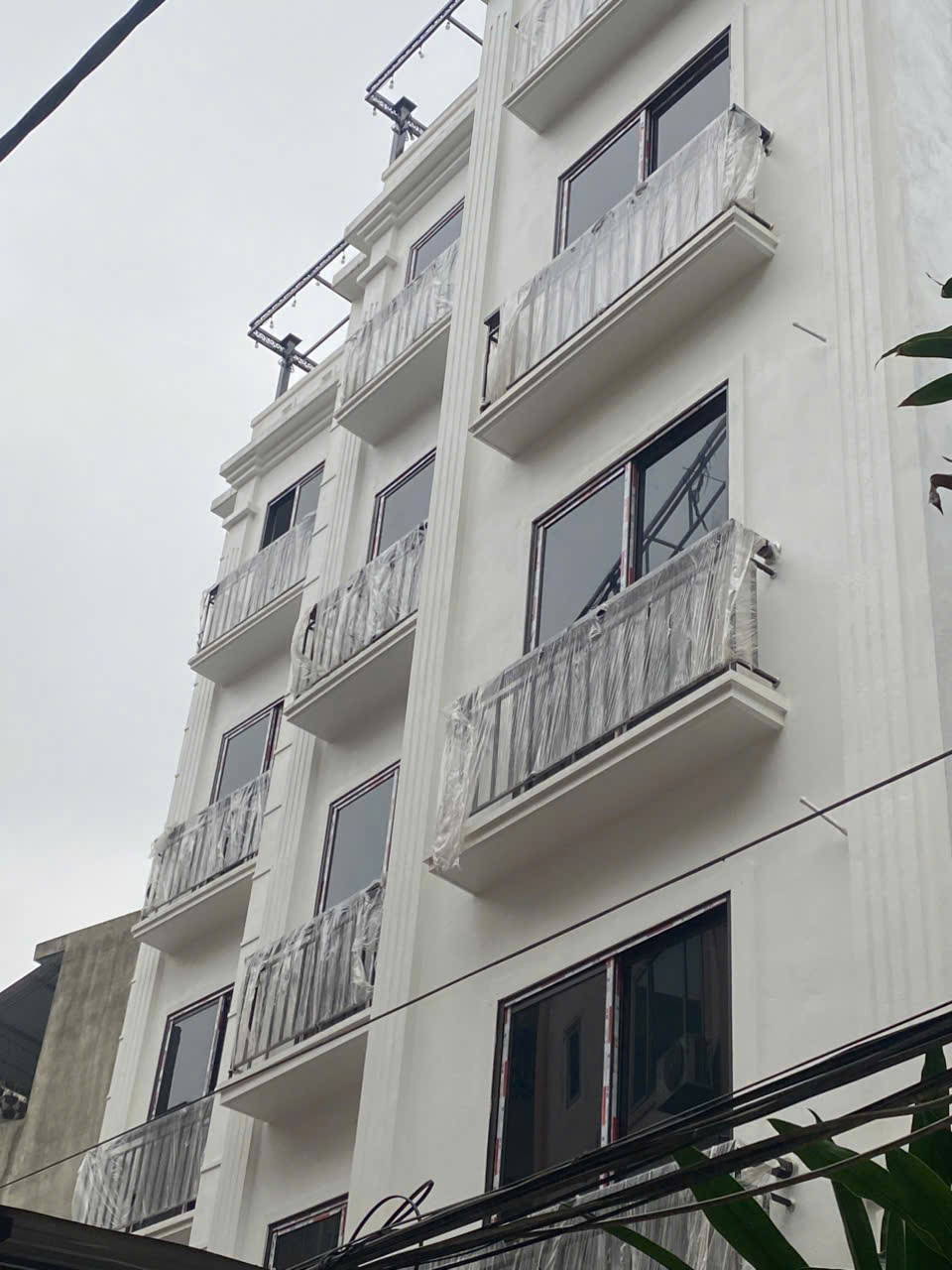 Bán nhà ngõ 23, ngách 12A Xuân La, Tây Hồ Diện tích 37m2, 6 tầng, mặt tiền 4m, giá 10,2 tỷ