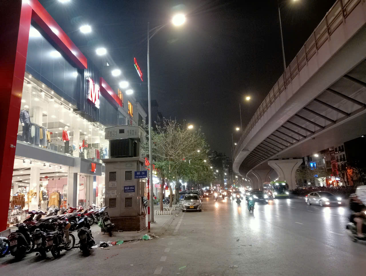 BÁN NHÀ MẶT NGÕ KINH DOANH- 62m²,6 Tầng, MT4.2m– MINH KHAI, HAI BÀ TRƯNG – 17.5 TỶ