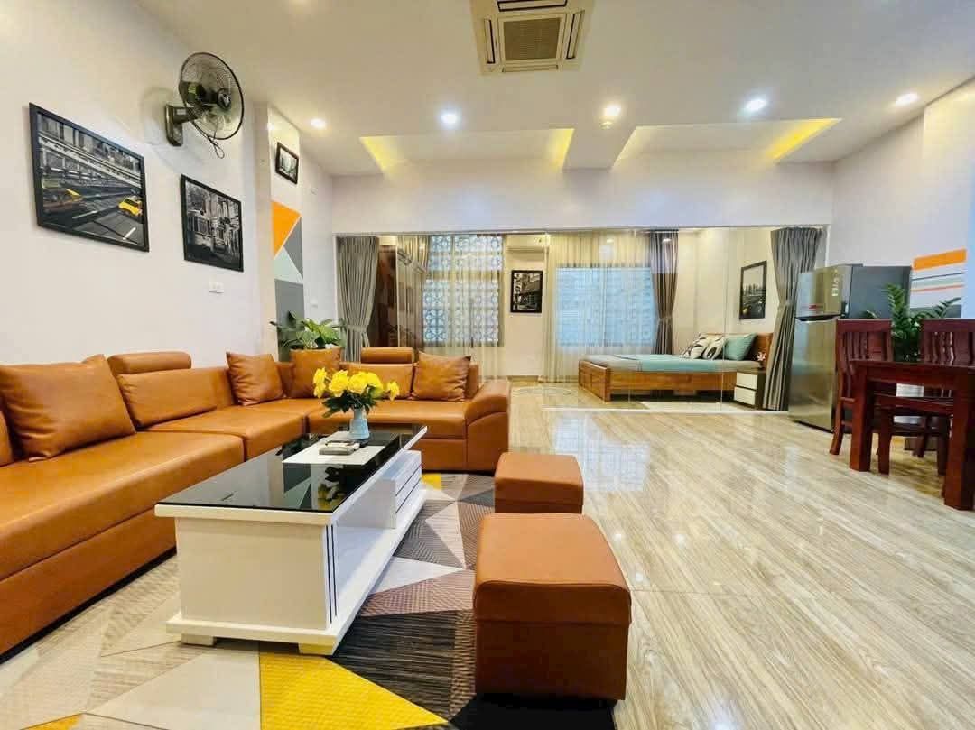 Bán nhà Phố Thanh Nhàn, Hai Bà Trưng, ô tô tránh, đỗ cửa chạy vong quanh, nội thất cao cấp, 79m2, gần ĐH Bách Khoa, ở, kinh doanh, làm VP 19,75 tỷ