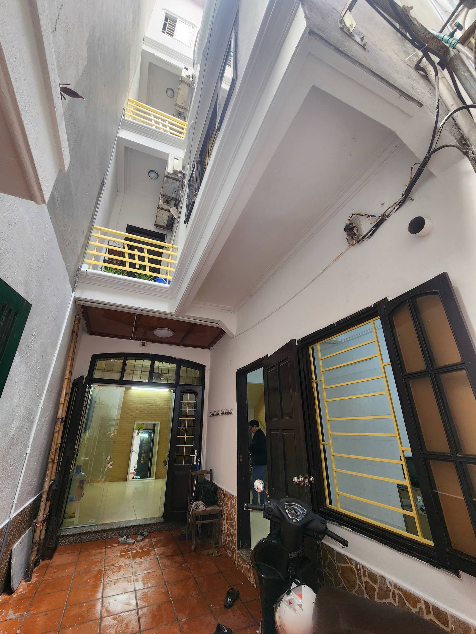 Bán Nhà Khương Đình. Thanh Xuân. Lô Góc. DT 59m2. MT 5m. 4 Tầng. Giá 10,45 Tỷ.