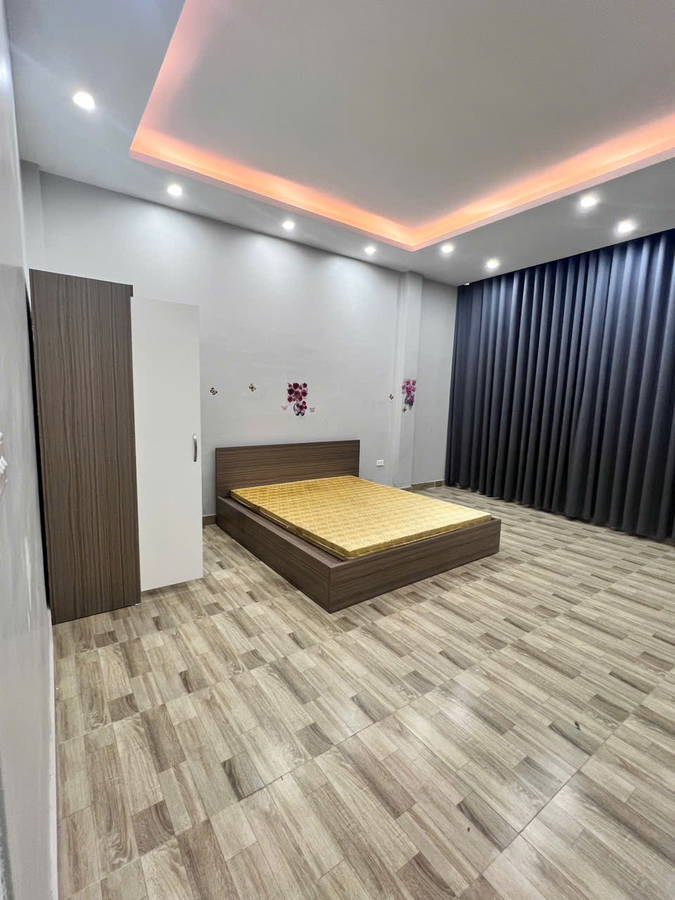 Bán Nhà Kim Giang. Hoàng Mai. Lô Góc. DT 52m2. MT 5m. 4 Tầng. Giá 11,68 Tỷ.