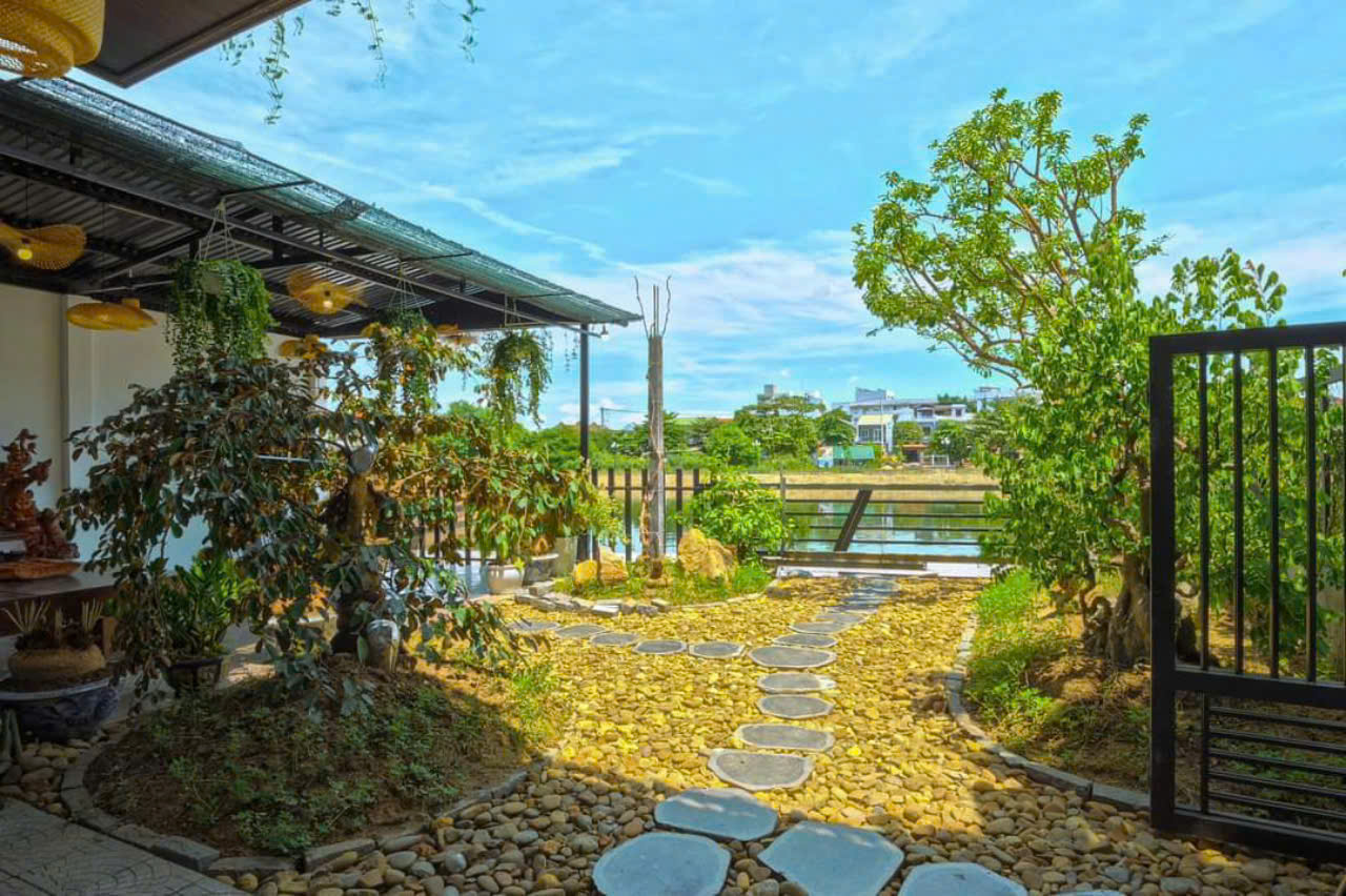 CHO THUÊ NHÀ KIỆT NGUYỄN LỘ TRẠCH – VIEW SÔNG NHƯ Ý SIÊU ĐẸP