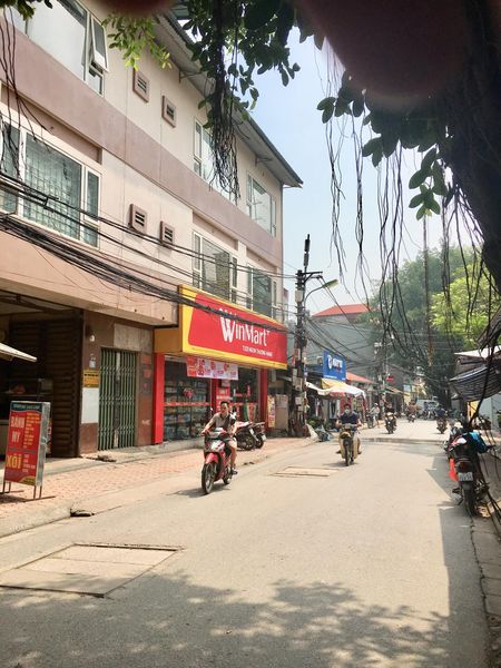 Nhà đường đôi Phú Thượng đối diện Ciputra ô tô trong nhà, dt 80m2, mt 7m, 8 tầng thang máy, giá chỉ 1x tỷ