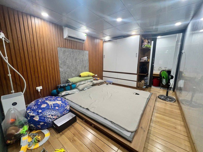 GẦN LÊ TRỌNG TẤN - DT: 32M2 - 2 TẦNG - 2PN - CHỈ NHỈNH 3 TỶ - TẶNG FULL NỘI THẤT.