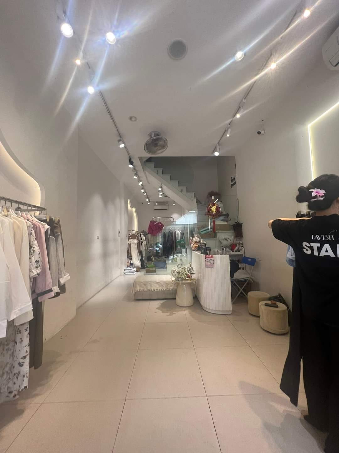 Bán nhà mặt phố Mễ Trì, Nam Từ Liêm, 60m2, 5 tầng vị trí kinh doanh