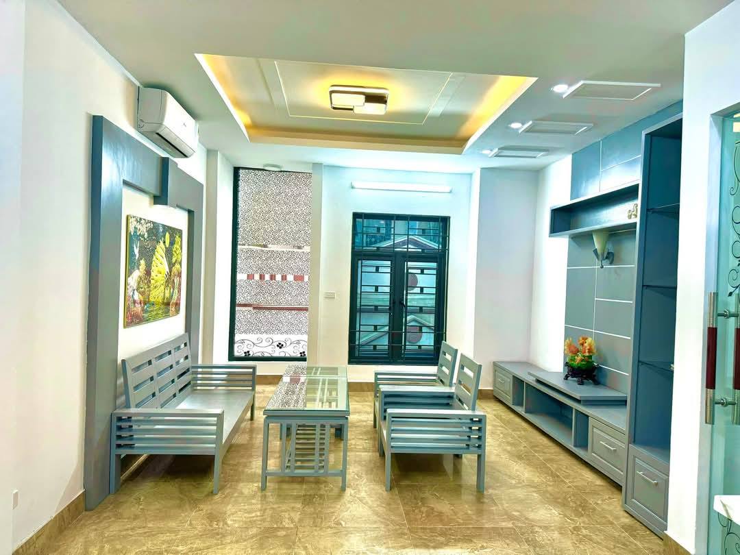 BÁN NHÀ KHU VỰC MINH KHAI - TRUNG TÂM QUẬN HAI BÀ TRƯNG - GẦN PHỐ, NHÀ ĐẸP Ở NGAY, DÂN TRÍ CAO Ở SƯỚNG 32M 8.6 TỶ