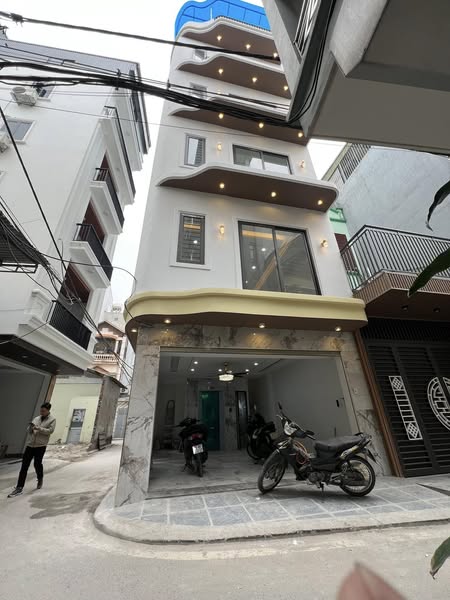 Bán nhà riêng phố Tư Đình, Long Biên, Hà Nội, 6 tầng thang máy, Gara oto 13 tỷ, 45 m2, 3PN