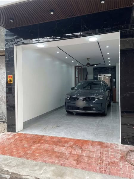Giá 9,3 tỷ. Bán nhà riêng tại Nguyễn Văn Linh - Long Biên - Hà Nội - Gara oto - Thang Máy