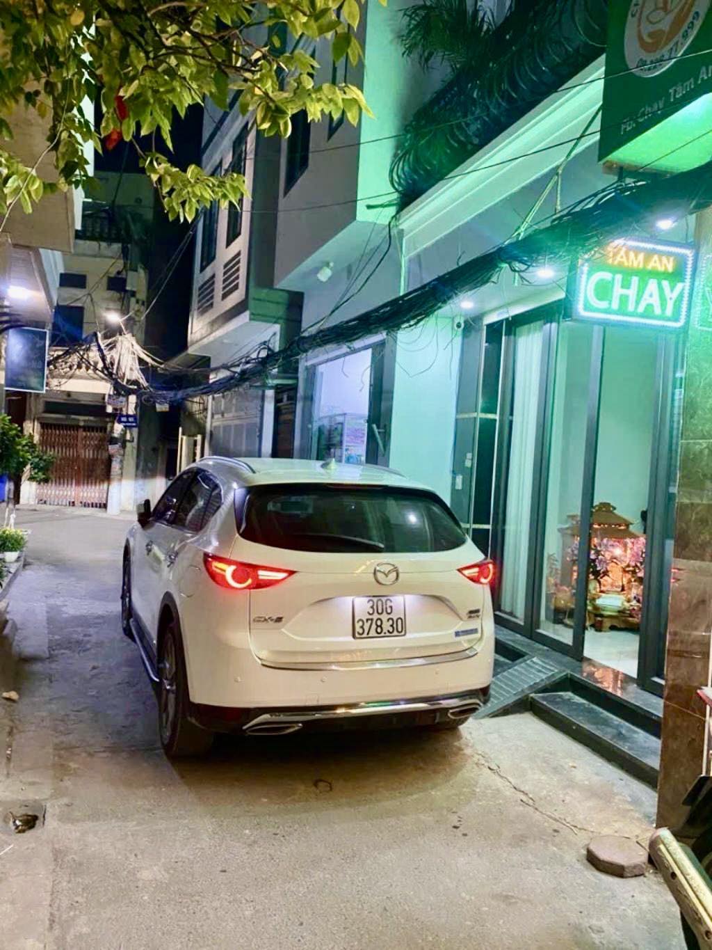 Bán Nhà Trương Định, Ngõ Ô TÔ Thông, Kinh Doanh, Mặt tiền rộng giá tốt chỉ 180 triệu/m2