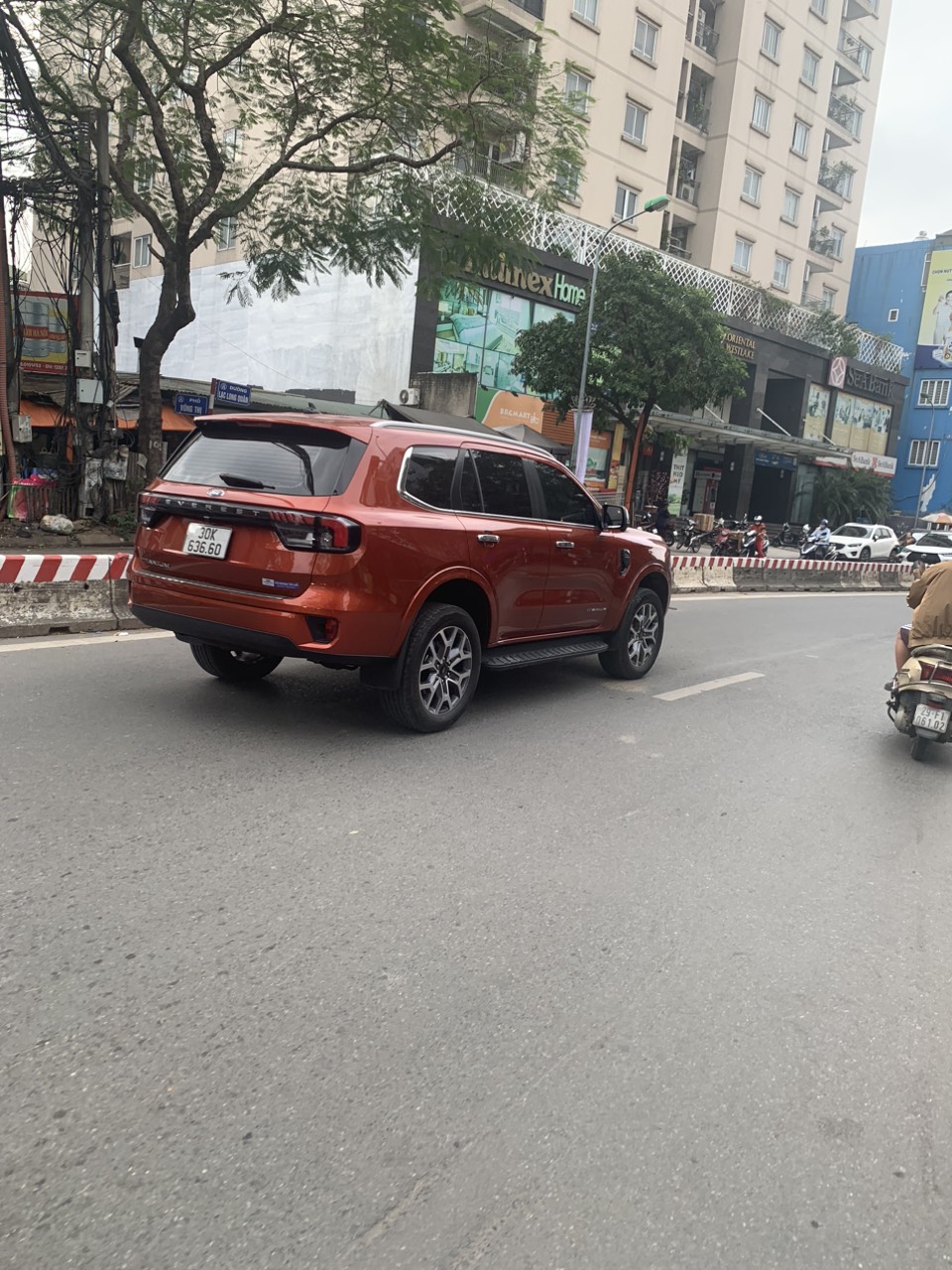 Bán Nhà MP Lạc Long Quân 410m/5Tầng/MT 7.5m 168 Tỷ Xây Tòa Building Thì Đẳng Cấp