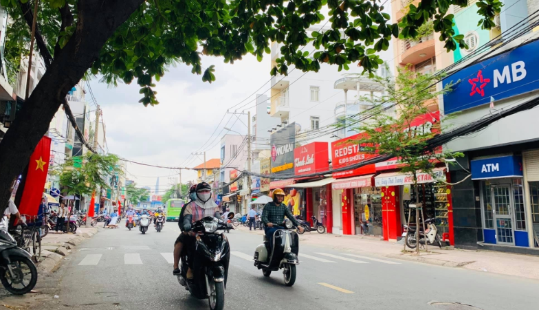 BÌNH THẠNH, P.5, BÁN NHÀ Ở NGAY, 4 TẦNG, HẺM XE HƠI, SỔ HỒNG RIÊNG !