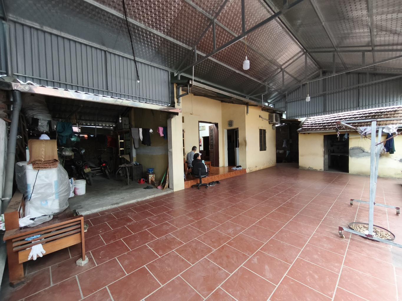 100m2