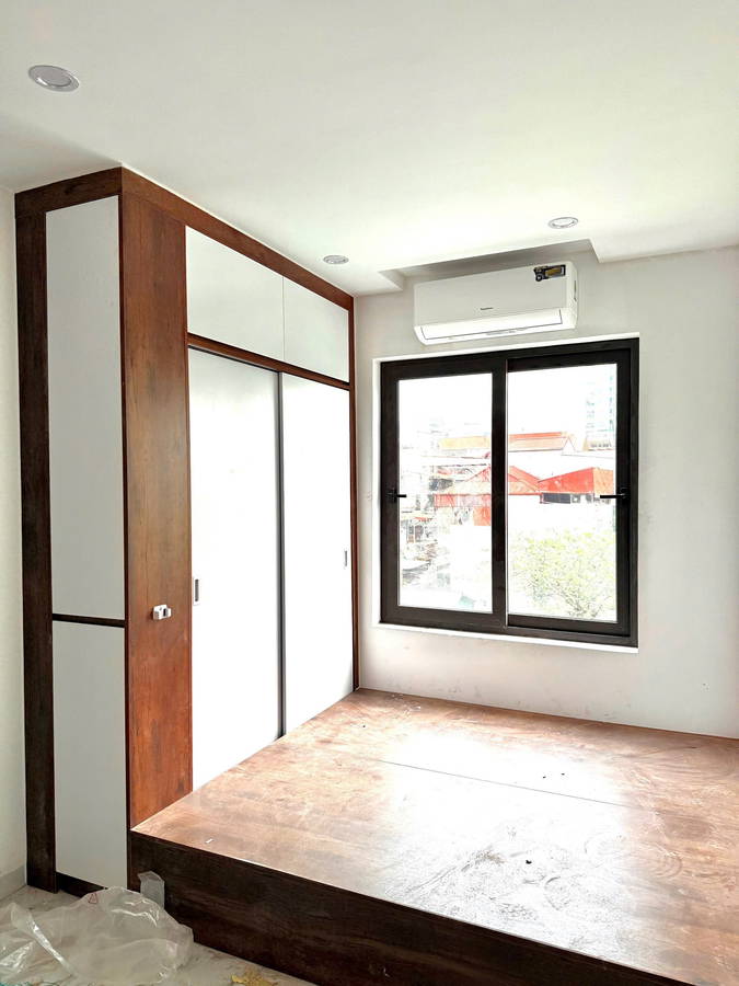 Bán nhà 15 m 4 tầng full nội thất giá2.3 tỷ Hai Bà Trưng Hà Nội