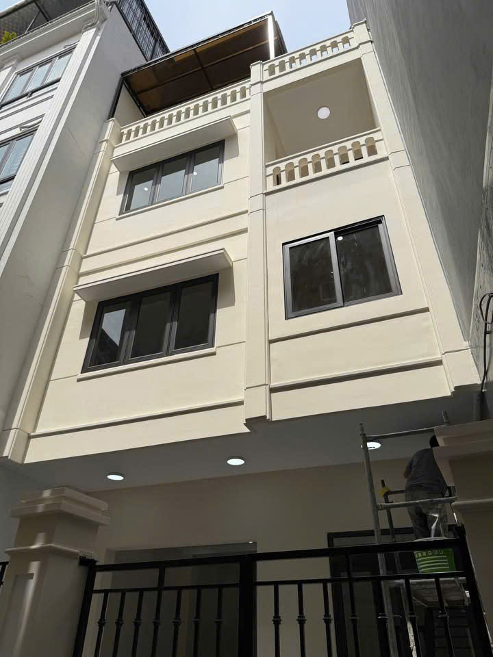 BÁN NHÀ HOÀNG QUỐC VIỆT, CẦU GIẤY, 5 TẤNG, 54M, 10 TỶ 800, 3 MẶT THOÁNG