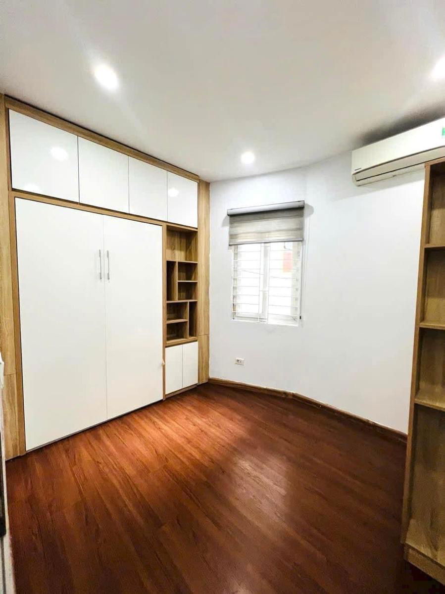 Bán Nhà Định Công Hạ. Hoàng Mai. DT 34m2. MT 3,5m. 4 Tầng. Giá 5,78 Tỷ.