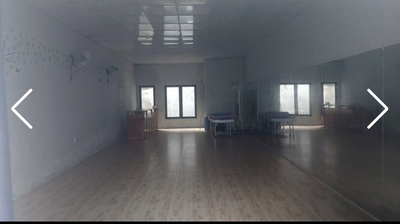 Nhà cấp 4 mặt tiền đường Dương Vân An . DT:75m . Ngang 5m . Giá 3tỷ980 thương lượng