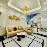 90m2