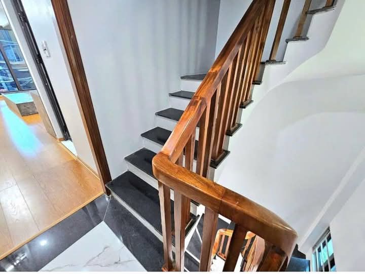 Mình bán nhà ở thuộc xuân đỉnh nhà đẹp ngõ rộng giá hợp lý ac nhanh tay gọi ngay cho e nhé