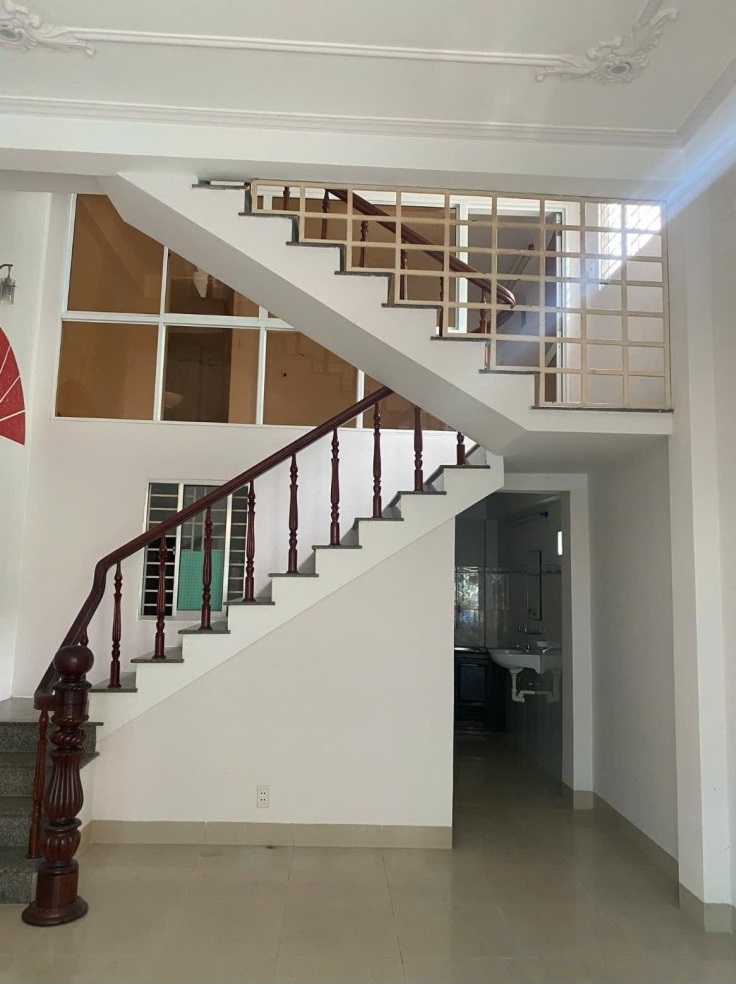♣ Kiệt 3.5m gần Nguyễn Hoàng, Ô tô đậu 20m, 113m2, ngang 9, 2 mặt thoáng, 2 căn nhà riêng biệt, 5.xx tỷ