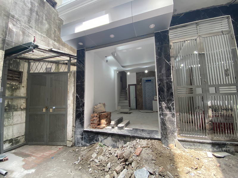 Bán nhà đẹp Đống Đa, Cách Tôn Đức Thắng30m2 diện tích 50m2 4 tầng chỉ 6.8 tỷ, ngõ nông, gần phố, dòng tiền ổn định