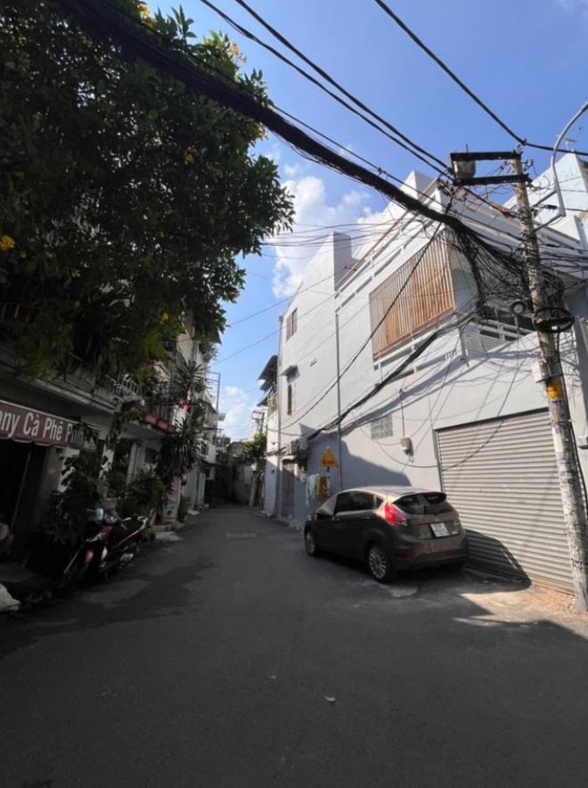 Nhà villa mini góc 2 mặt tiền.Đường Bùi đình Túy.P.12.Q. Bình Thạnh.Giá 11,8 tỷ.