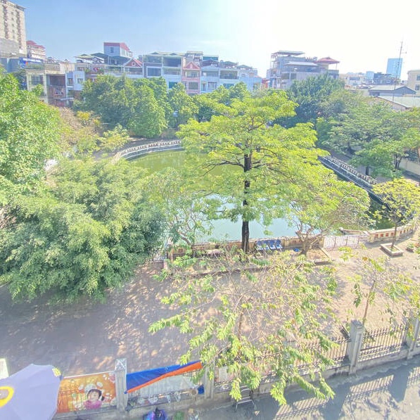 Bán nhà Lạc Long Quân Cầu Giấy, 41m 4 tầng 13.6 tỷ, vỉa hè - Ô Tô tránh - kinh doanh đỉnh. Liên hệ - 0978900664.