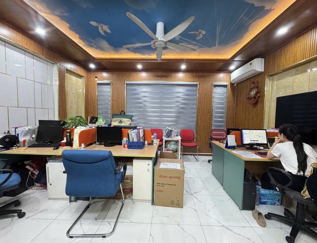 Bán nhà Nguyễn Công Hoan Ba Đình, 39/45m 5 tầng MT 5m 15.4 tỷ, phân lô - vỉa hè - Ô tô tránh - kinh doanh đỉnh. Liên hệ - 0978900664