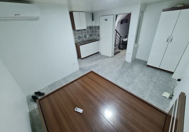 Bán nhà Kim Mã Ba Đình, 44m 6 tầng Thang Máy 10.2 tỷ, 10 phòng - doanh thu tạm ổn - phù hợp túi tiền. Liên hệ - 0978900664